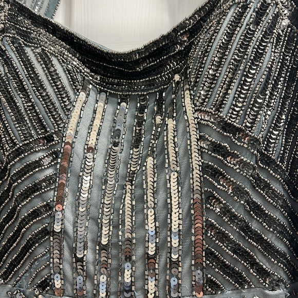 Special occasions dress - Picture 3 of 10